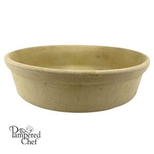 The Pampered Chef 026 Stoneware‎ 8" Round Baker Beige Baking Dish Made in USA